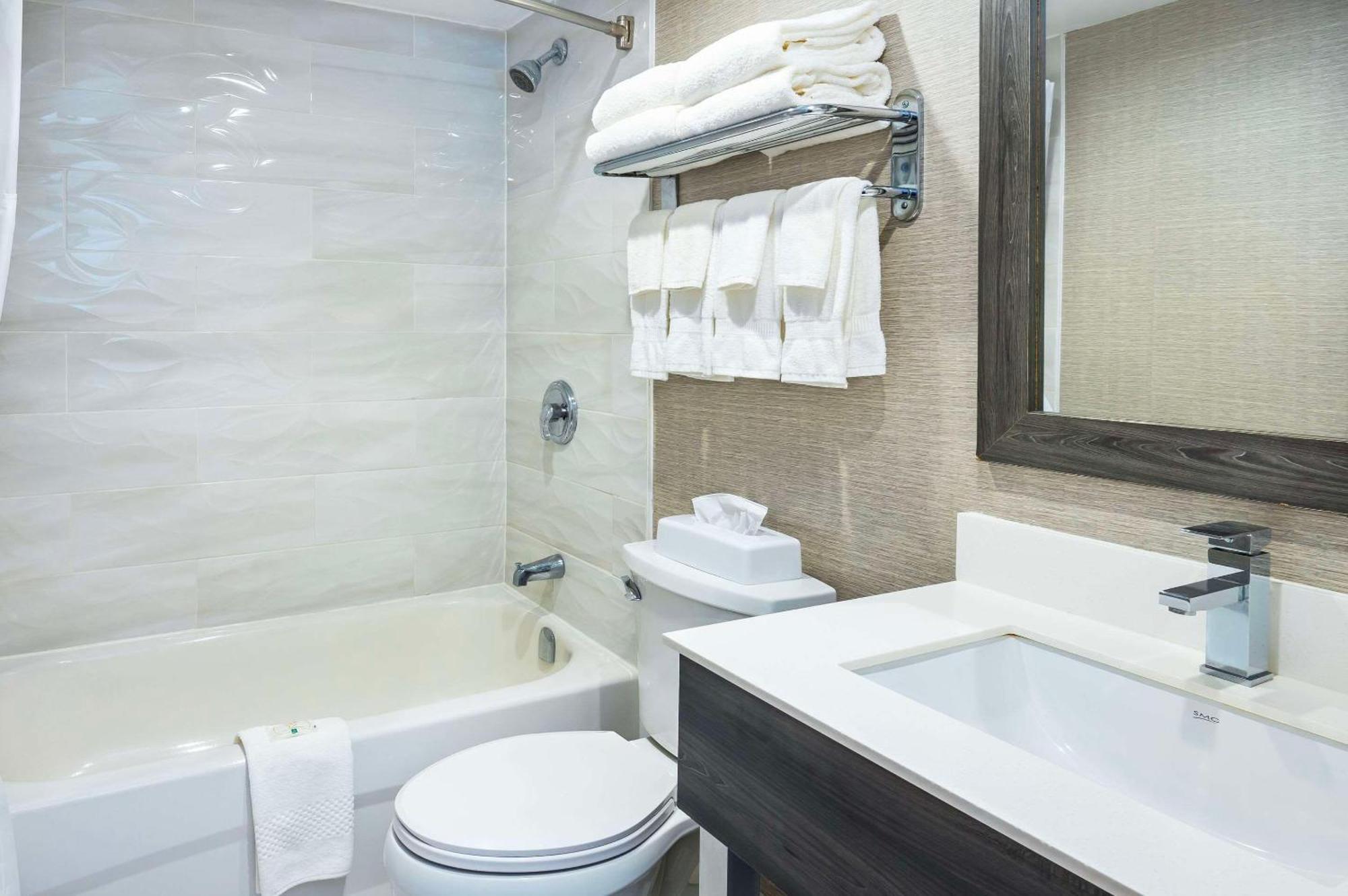 Comfort Inn Barrie Eksteriør bilde